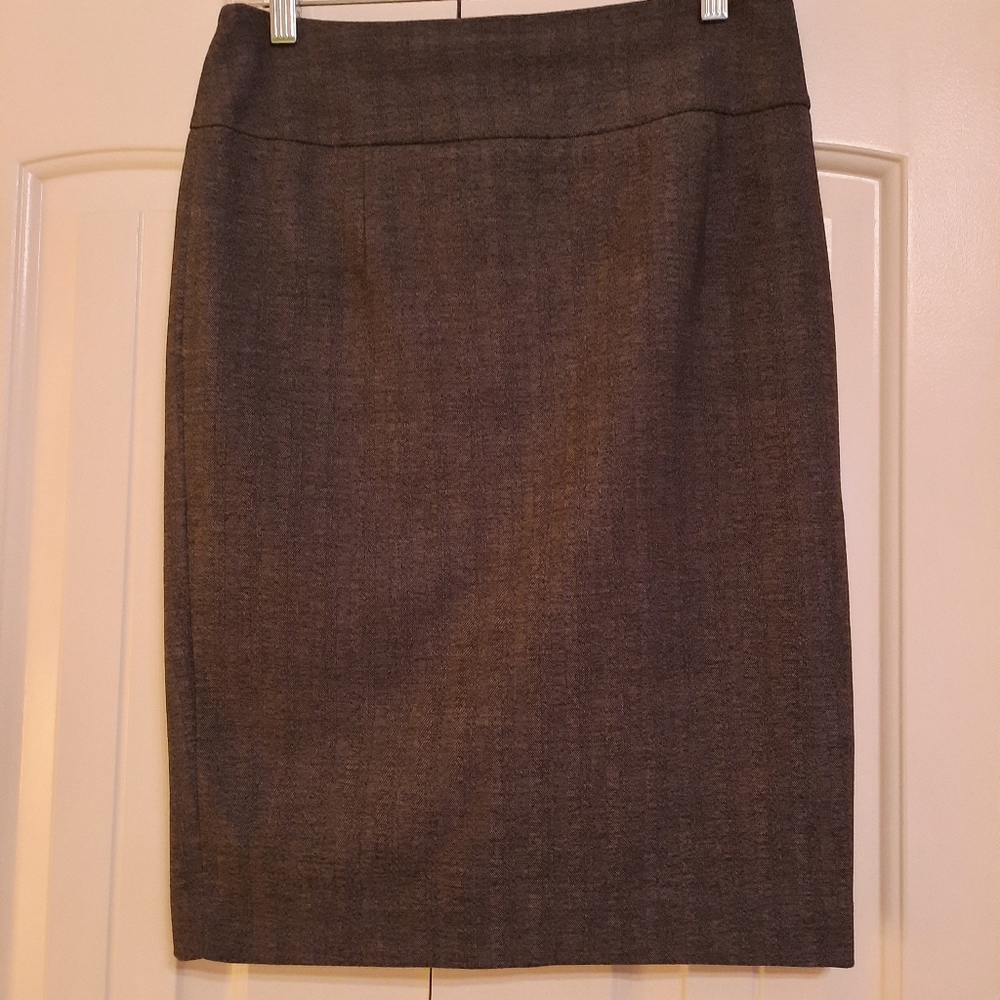 Black pencil skirt